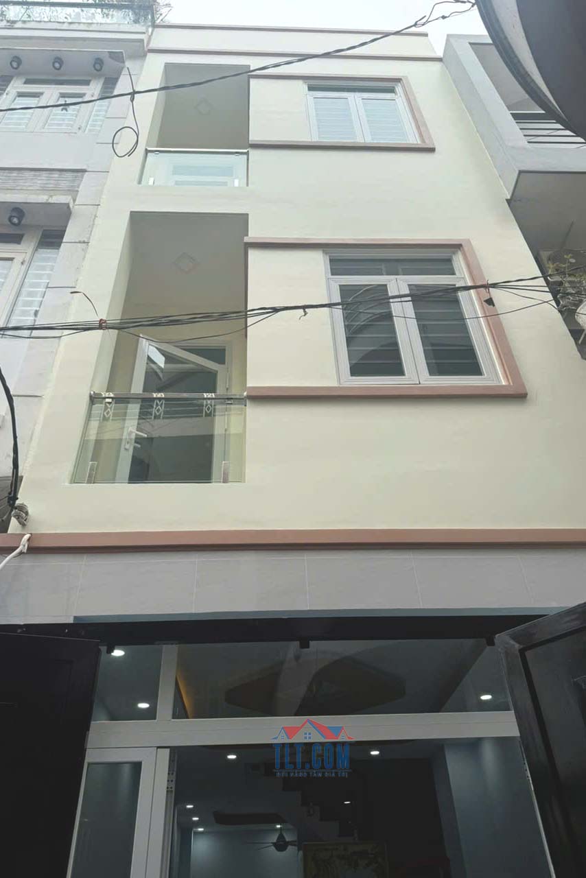 Xây nhà 1 trệt 2 lầu 1 tum tại Tân Bình