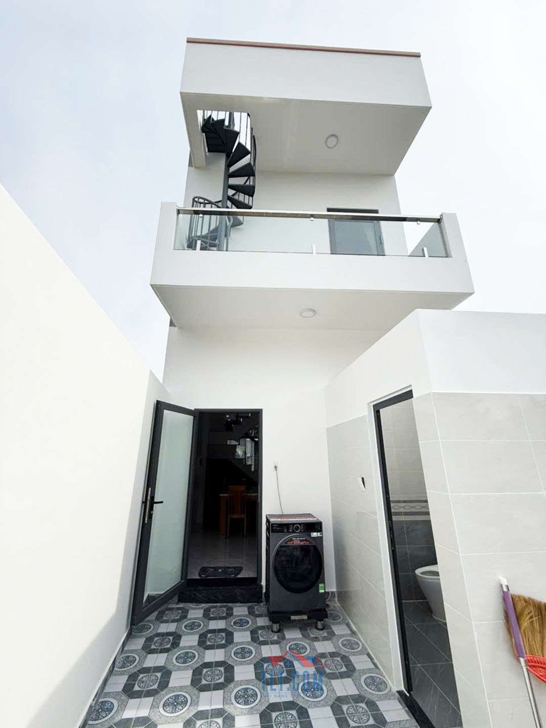 Khu vực sân phơi - ban công nhà