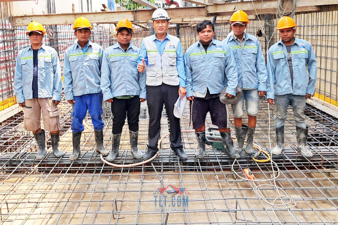 Đội ngũ thợ thi công xây dựng nhà đồng nai