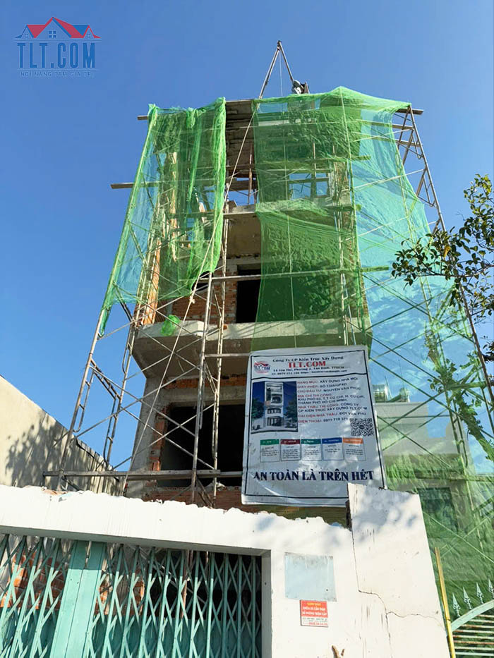 Xây nhà phần thô tại huyện Đức Huệ