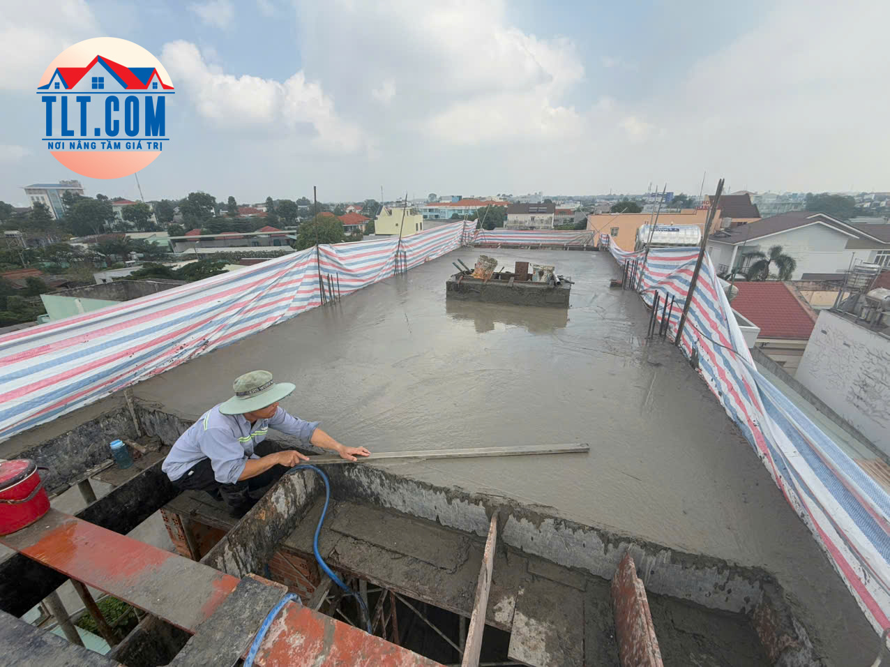 làm phẳng bề mặt bê tông