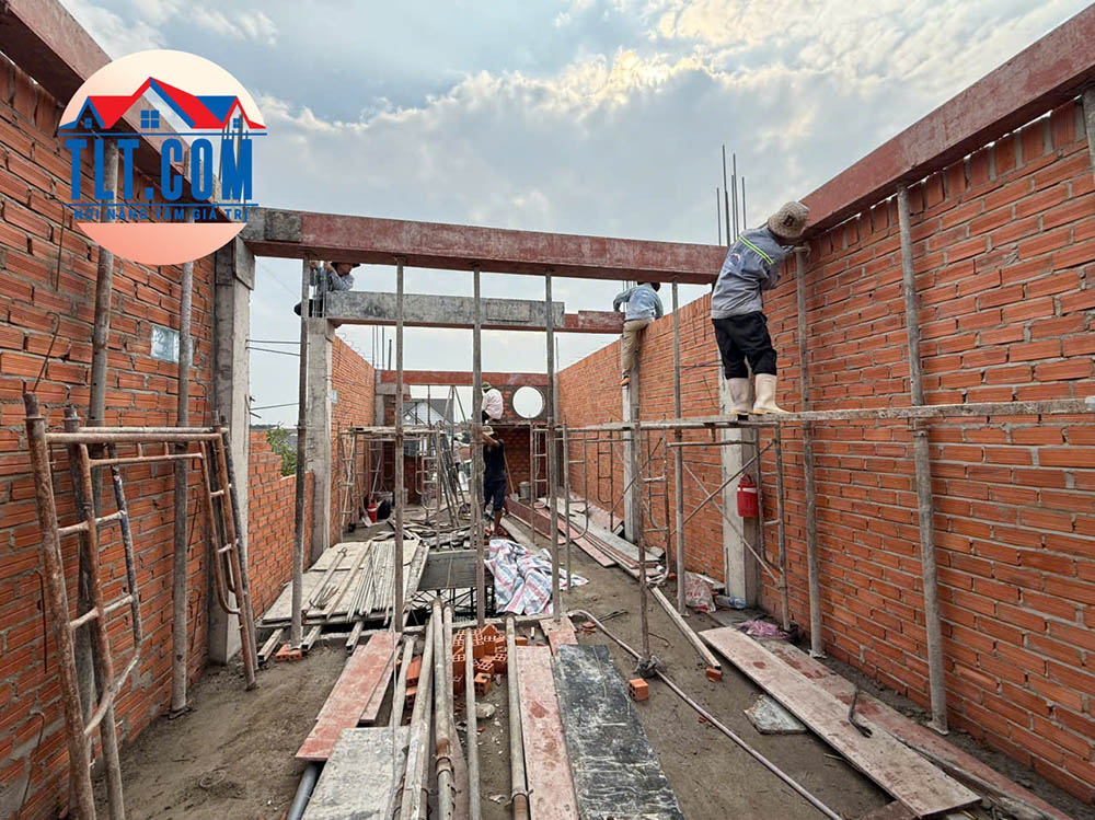 Xây thô tường khung nhà