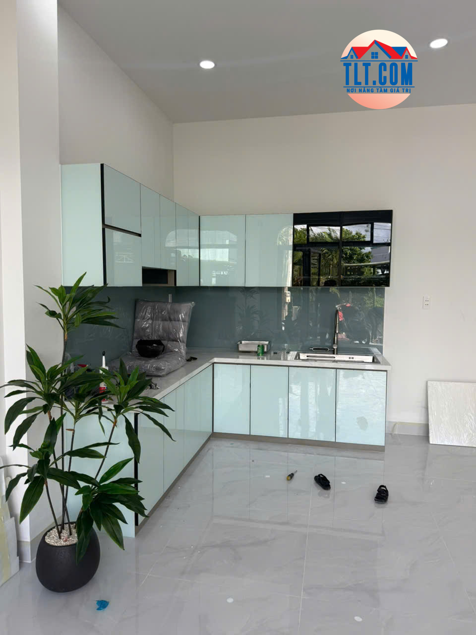 bàn giao nhà cô liên