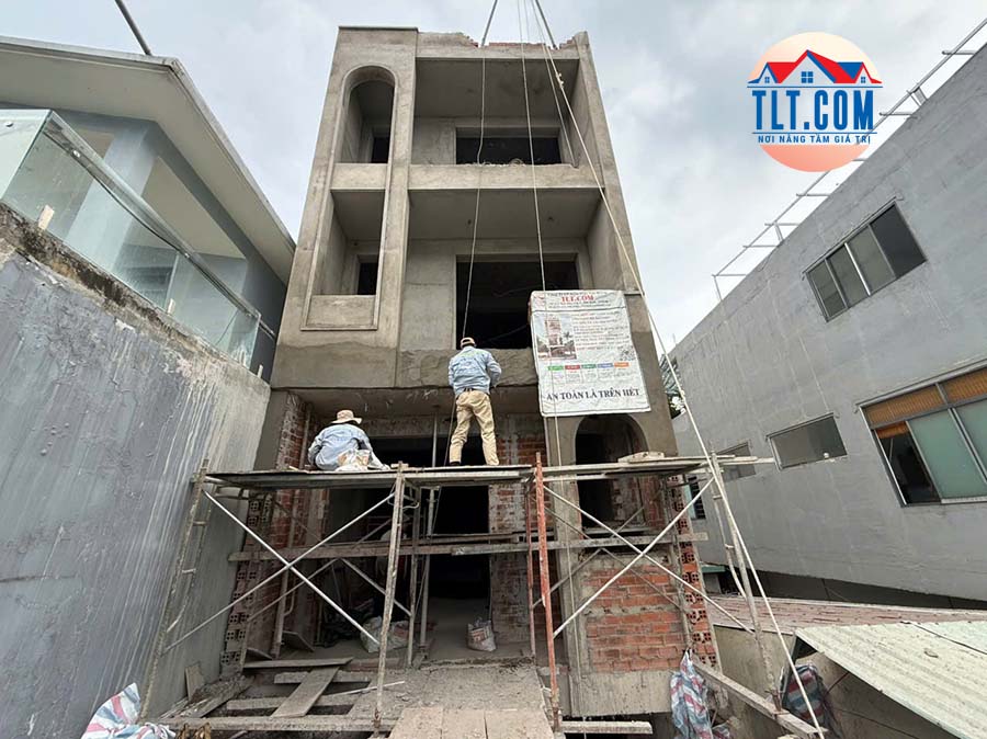 X&acirc;y nh&agrave; phần th&ocirc; tại B&igrave;nh Dương