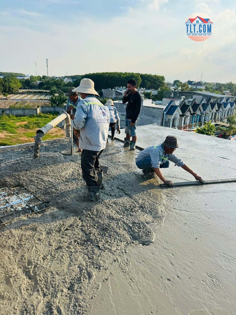 thi c&ocirc;ng x&acirc;y nh&agrave; phần th&ocirc;