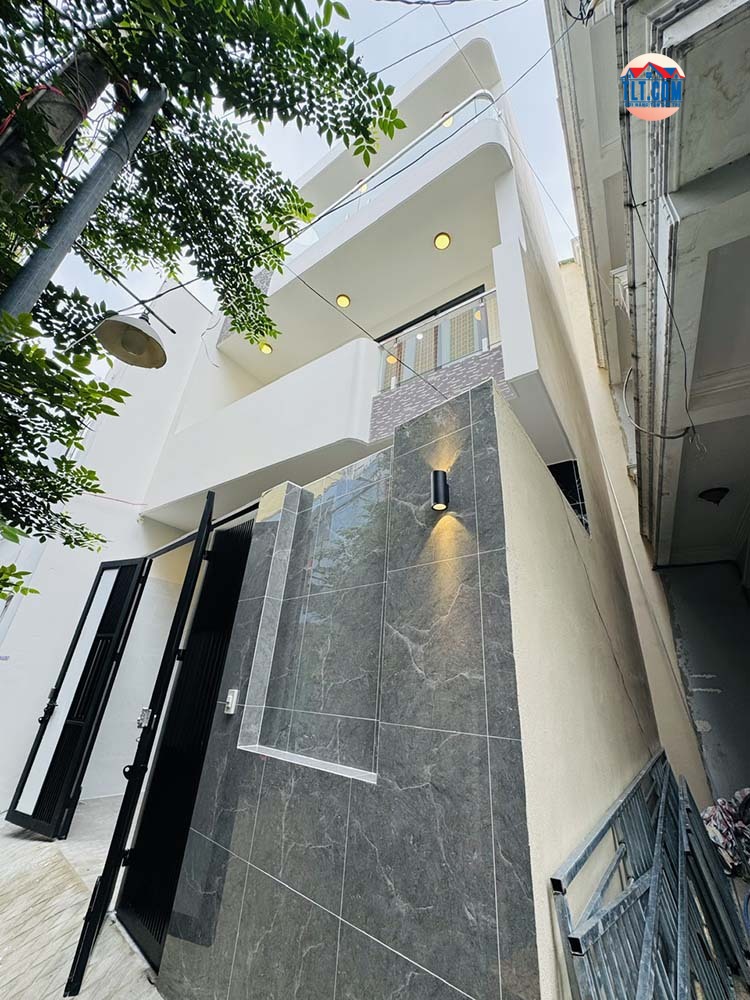 Bàn giao nhà 1 trệt 2 lầu