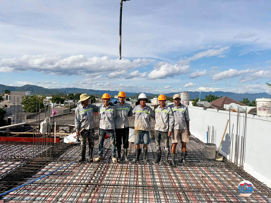 Xây nhà phần thô tại Bình Thuận