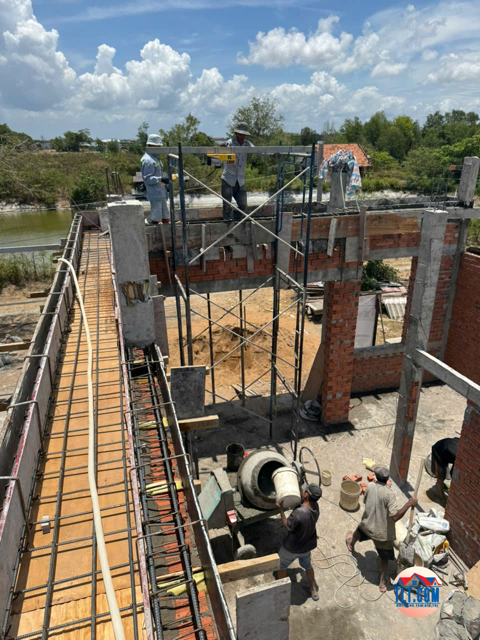 Thi công xây nhà phần thô