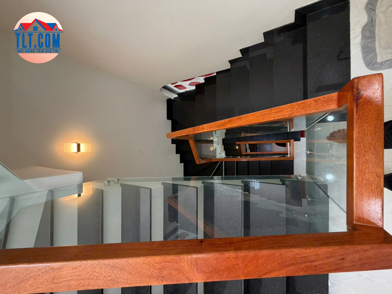 thiết kế cầu thang