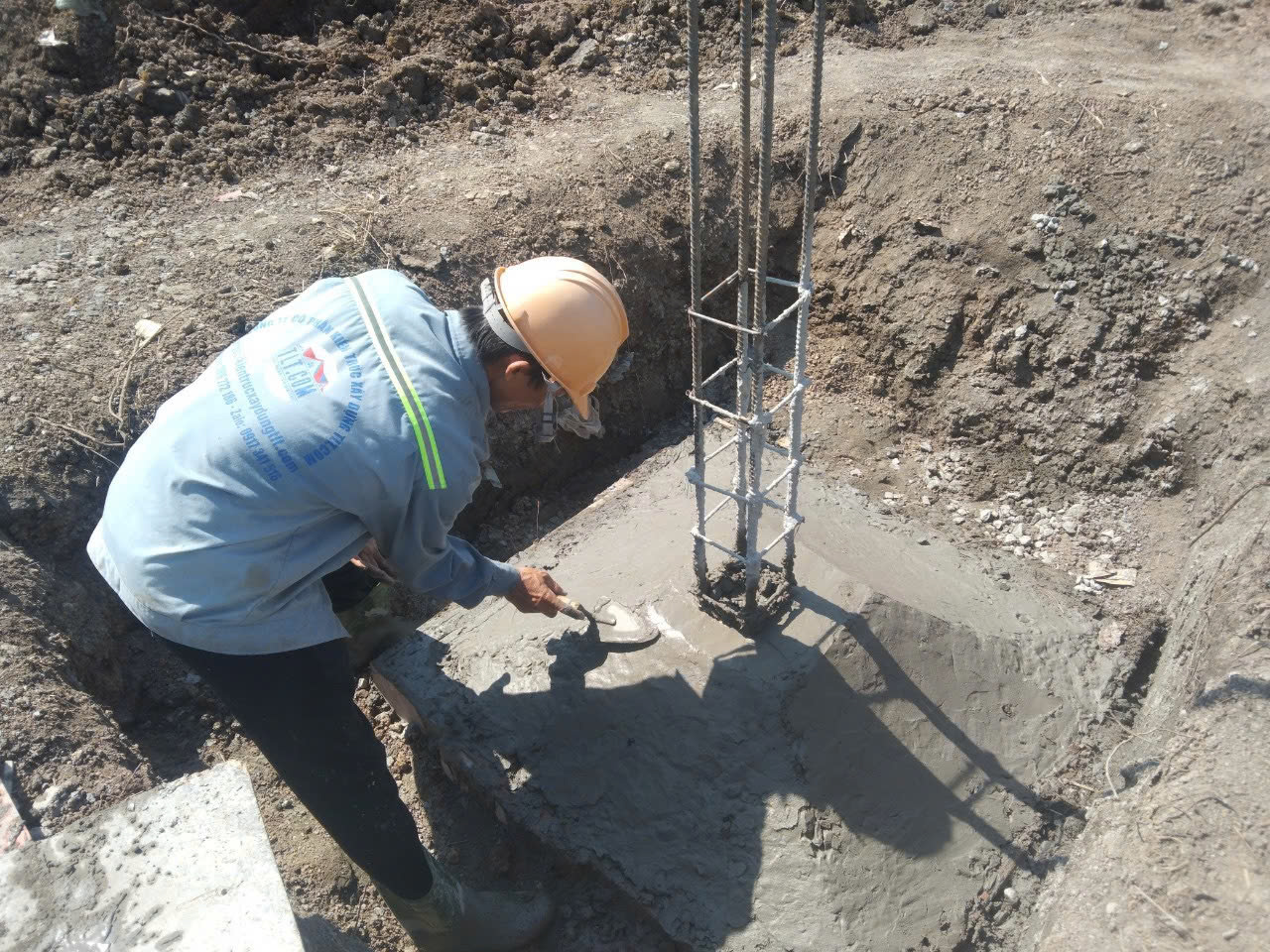 Thi công móng băng