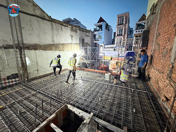 đổ b&ecirc; t&ocirc;ng