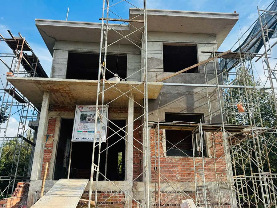 X&acirc;y nh&agrave; phần th&ocirc; m&aacute;i Nhật
