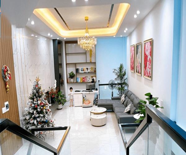 Khi tổ ấm cũng là nơi bắt đầu sự nghiệp