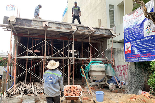 Xây nhà phần thô