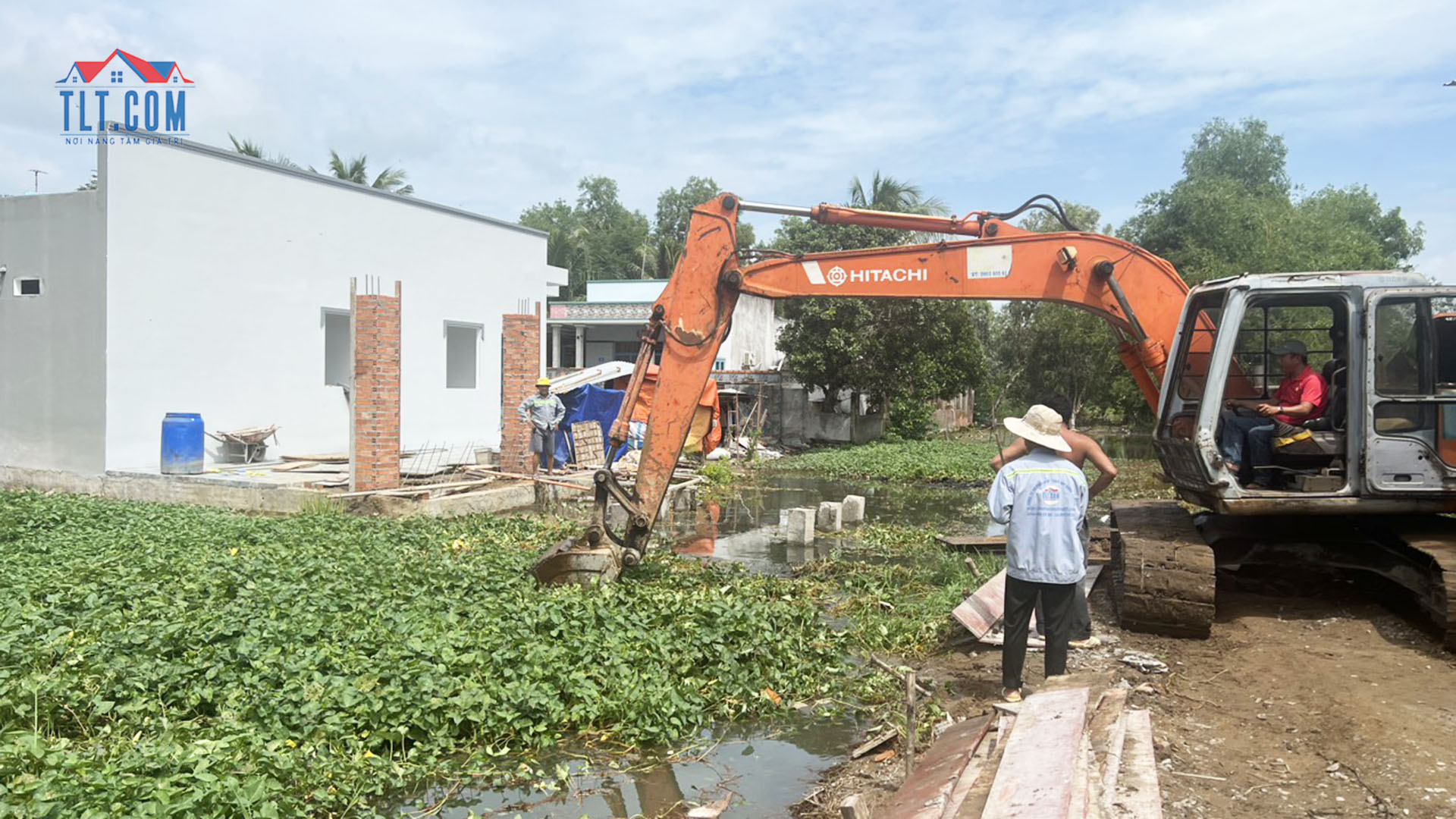 Khâu chuẩn bị cho việc xây cầu nhà cô Hoa