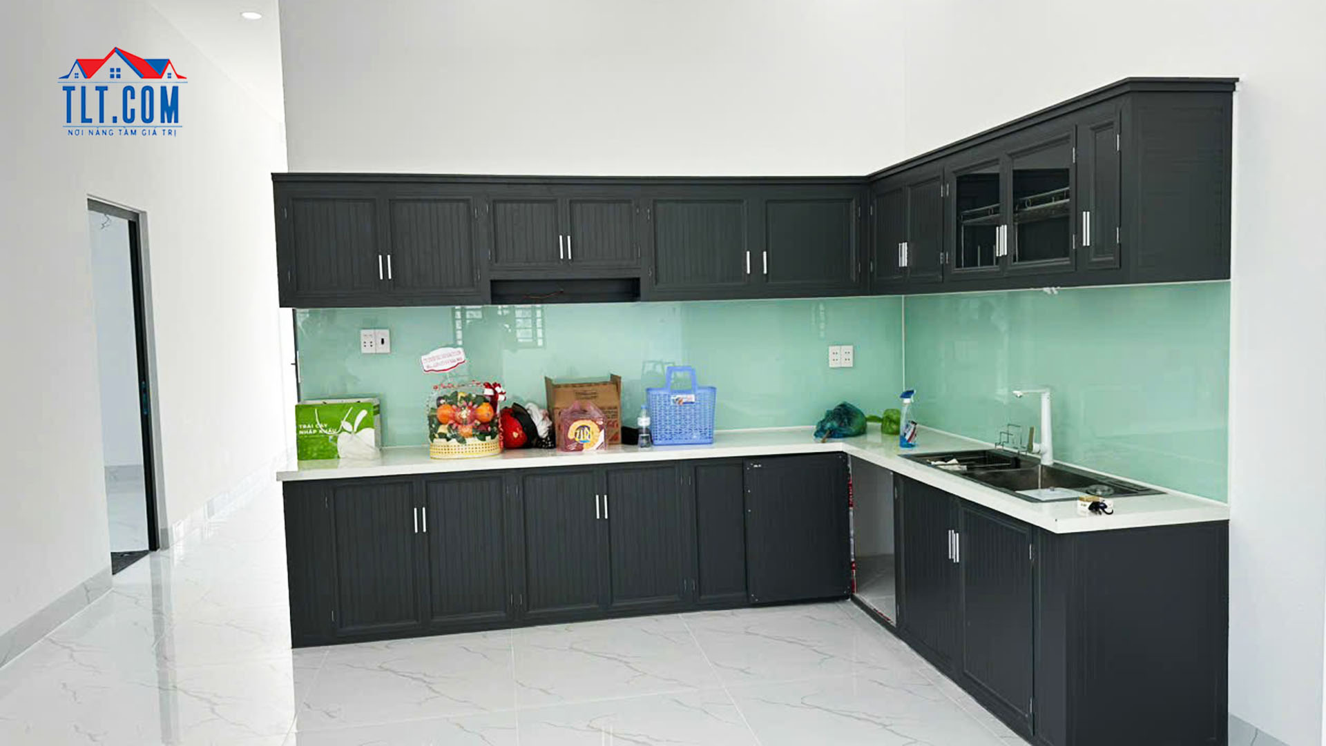 Không gian phòng bếp của nhà cô Hoa - Long An