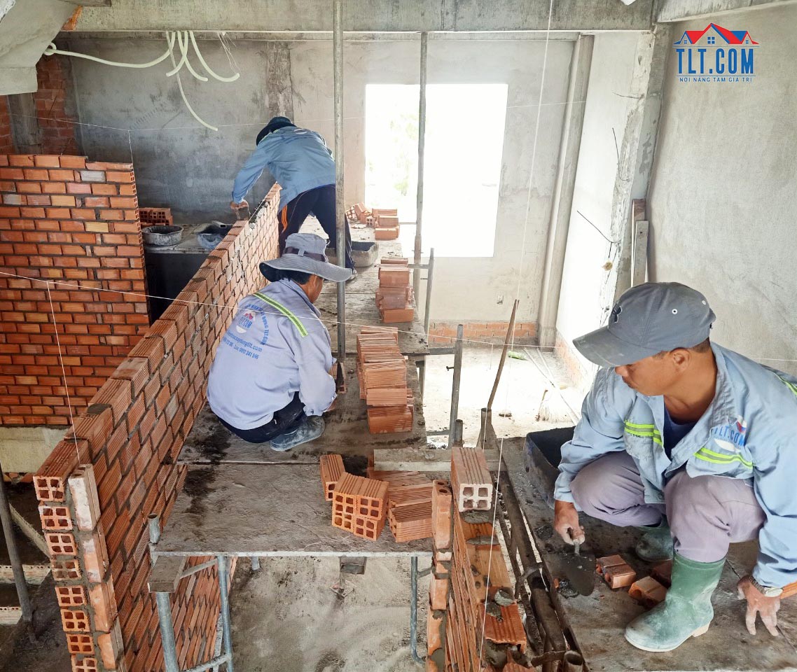 xây gạch tường