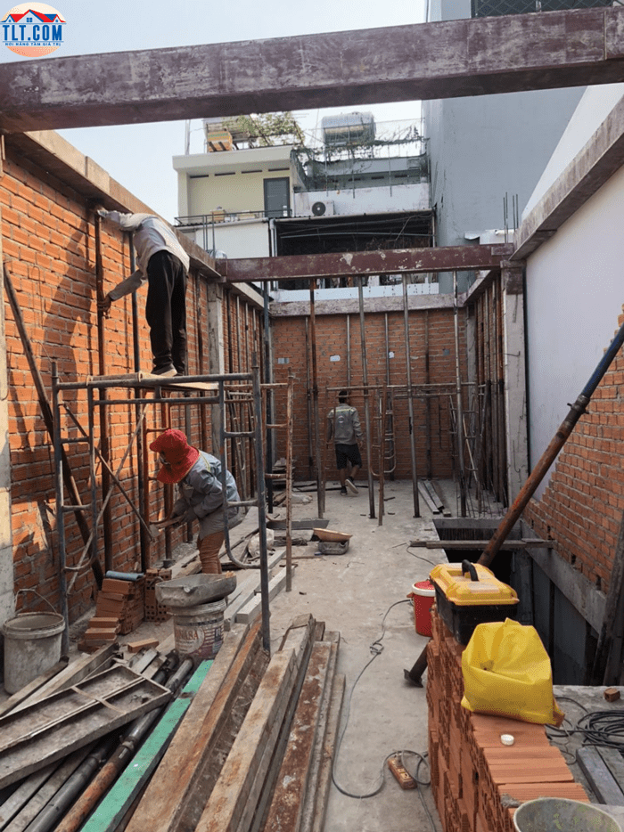 Công đoạn xây tường bao - Công trình xây dựng nhà phố Gò Vấp