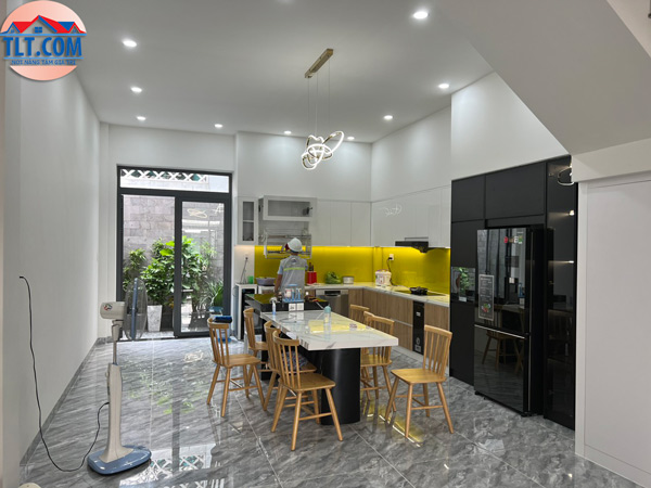 Nội thất phòng bếp nhà anh Tiến thi công trọn gói